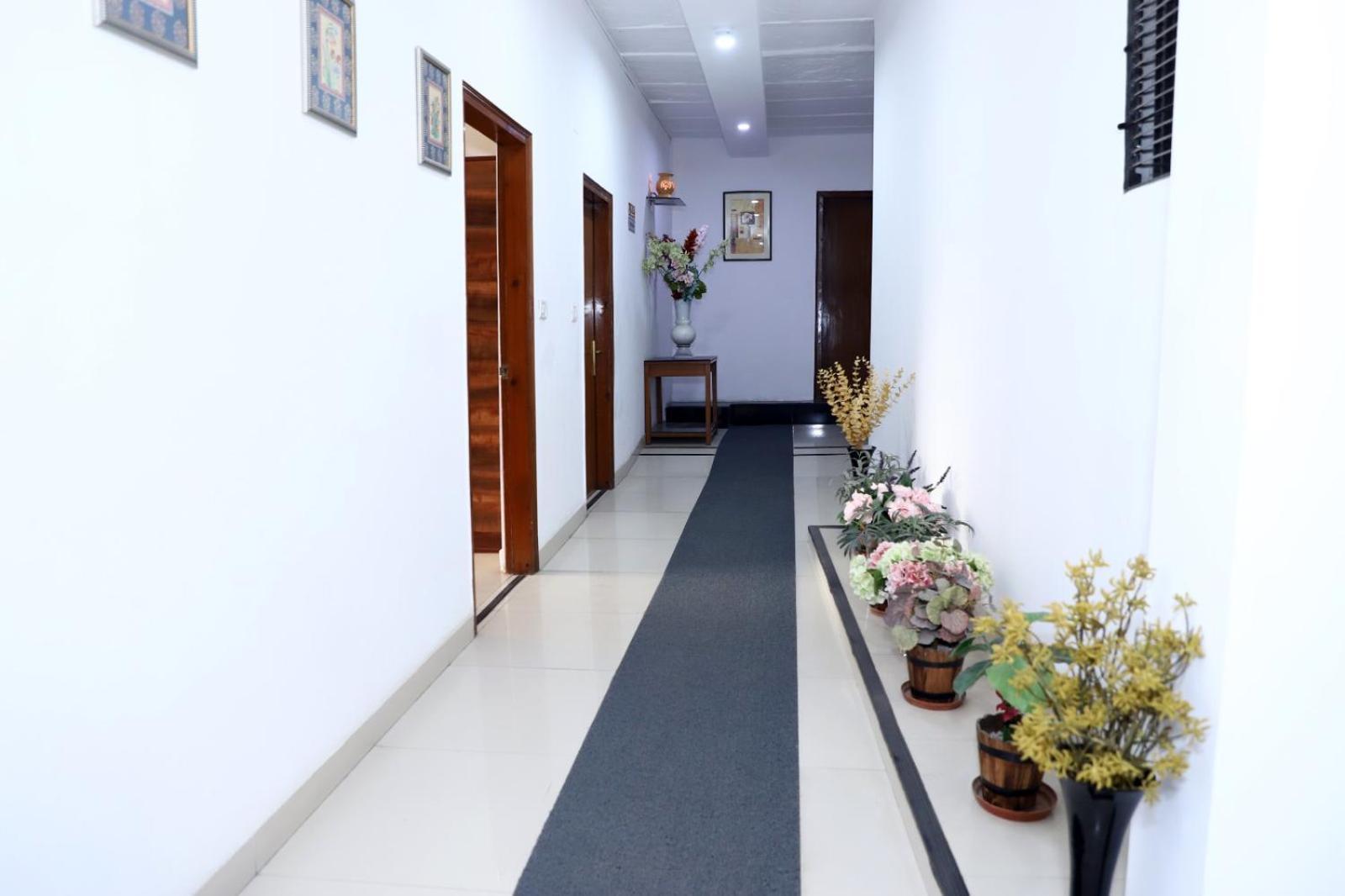 ניו דלהי Airport Hotel מראה חיצוני תמונה