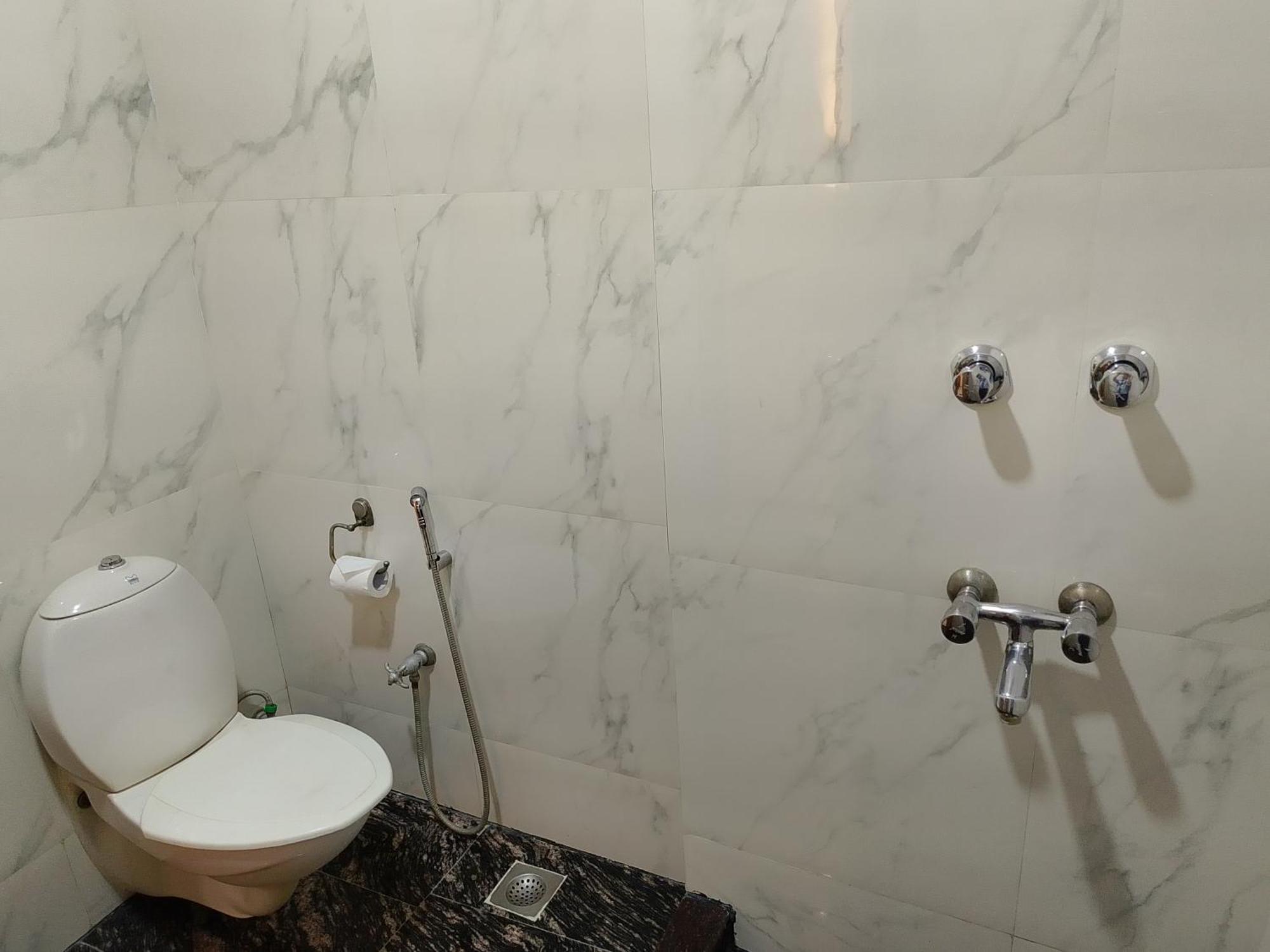 ניו דלהי Airport Hotel מראה חיצוני תמונה